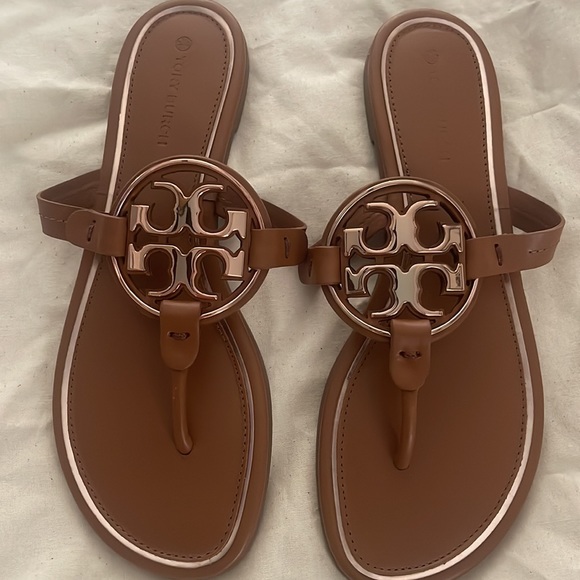 Tory Burch Miller Metal Logo Sandal - Picture 4 of 8
